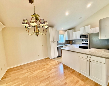 6008 Se Walkers Cay Court - Photo Thumbnail 1