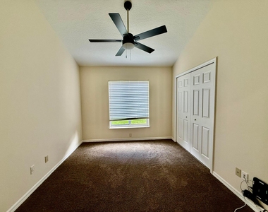 6008 Se Walkers Cay Court - Photo Thumbnail 15