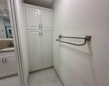 827 Se 6th Street - Photo Thumbnail 12