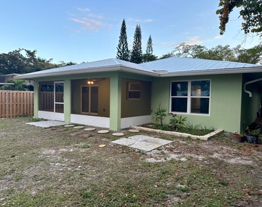 827 Se 6th Street - Photo Thumbnail 15