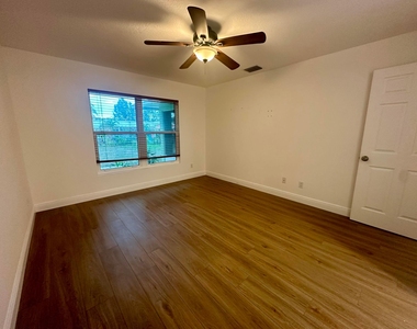 827 Se 6th Street - Photo Thumbnail 8