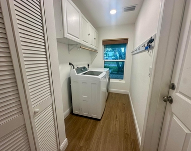827 Se 6th Street - Photo Thumbnail 14