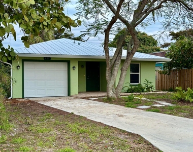 827 Se 6th Street - Photo Thumbnail 1