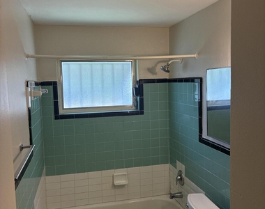 517 Silver Beach Road - Photo Thumbnail 7