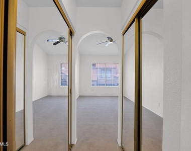 819 N College Avenue - Photo Thumbnail 21