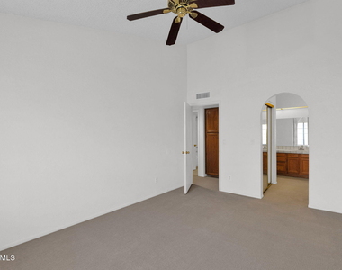 819 N College Avenue - Photo Thumbnail 19