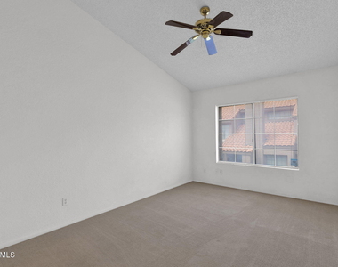 819 N College Avenue - Photo Thumbnail 18