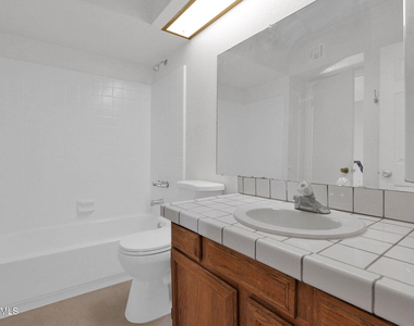 819 N College Avenue - Photo Thumbnail 22
