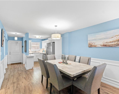 1161 Hillsboro Mile - Photo Thumbnail 9