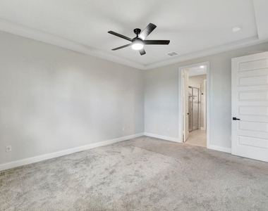 8606 Dahlia Circle - Photo Thumbnail 15