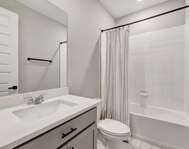 8606 Dahlia Circle - Photo Thumbnail 24
