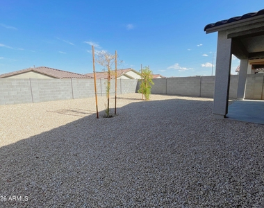 12437 N 174th Lane - Photo Thumbnail 20