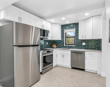 9235 Sw 8th Street - Photo Thumbnail 6