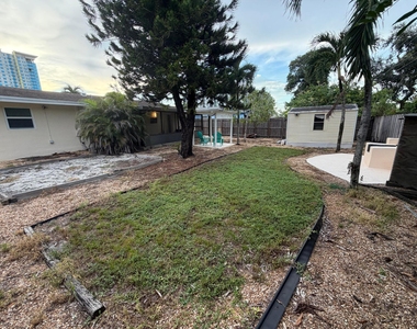 4852 Sw 44th Terrace - Photo Thumbnail 14
