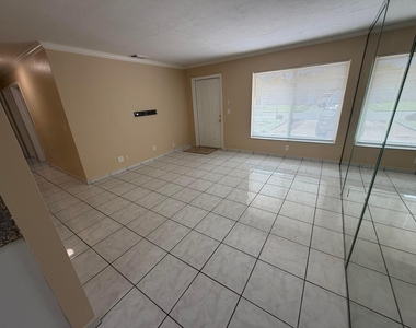 4852 Sw 44th Terrace - Photo Thumbnail 44