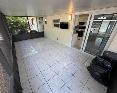 4852 Sw 44th Terrace - Photo Thumbnail 45