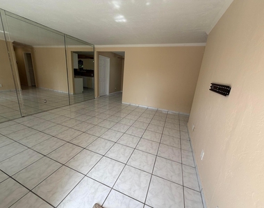 4852 Sw 44th Terrace - Photo Thumbnail 30