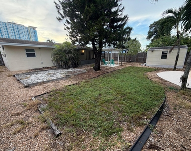 4852 Sw 44th Terrace - Photo Thumbnail 11