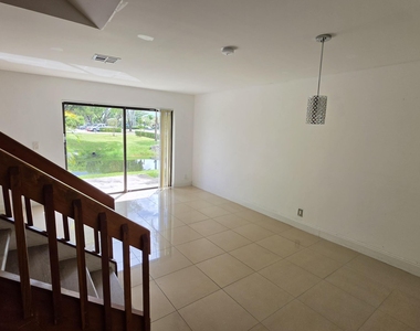 11403 Royal Palm Boulevard - Photo Thumbnail 2