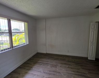 11403 Royal Palm Boulevard - Photo Thumbnail 7