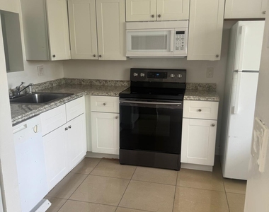 11403 Royal Palm Boulevard - Photo Thumbnail 16