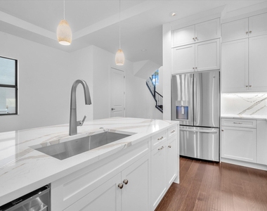 13482 Artisan Circle - Photo Thumbnail 6