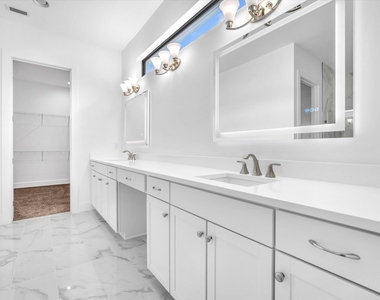 13482 Artisan Circle - Photo Thumbnail 15