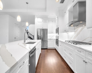 13482 Artisan Circle - Photo Thumbnail 5