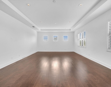13482 Artisan Circle - Photo Thumbnail 21