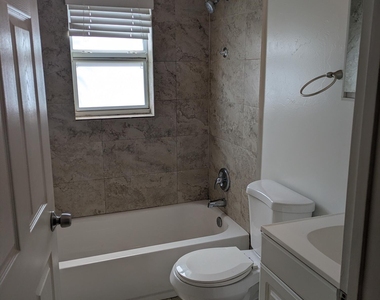 8710 Nw 35th Street - Photo Thumbnail 7