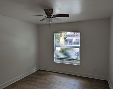 8710 Nw 35th Street - Photo Thumbnail 2