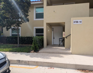8710 Nw 35th Street - Photo Thumbnail 9