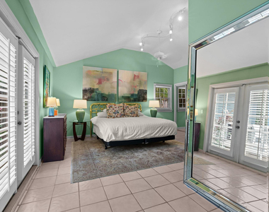 1609 Ne 2nd Court - Photo Thumbnail 14