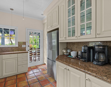 1609 Ne 2nd Court - Photo Thumbnail 20