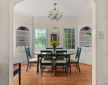 1609 Ne 2nd Court - Photo Thumbnail 2