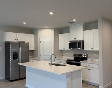 13946 Sw Blue Haven Drive - Photo Thumbnail 5