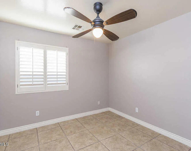 8319 W Whyman Avenue - Photo Thumbnail 13