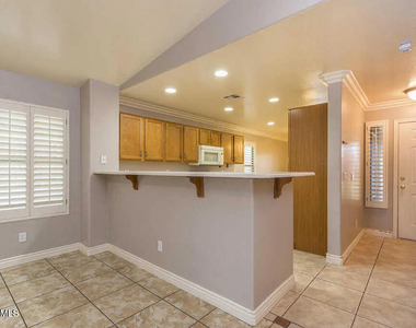 8319 W Whyman Avenue - Photo Thumbnail 4