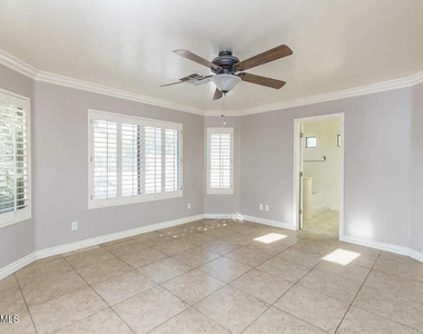 8319 W Whyman Avenue - Photo Thumbnail 9