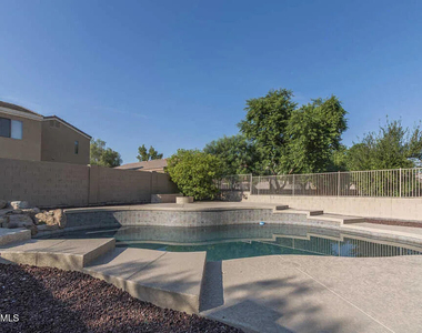 8319 W Whyman Avenue - Photo Thumbnail 19
