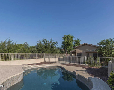 8319 W Whyman Avenue - Photo Thumbnail 18