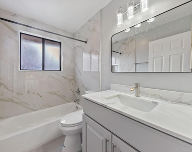 476 Nw 38th Terrace - Photo Thumbnail 14
