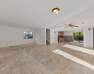 476 Nw 38th Terrace - Photo Thumbnail 7