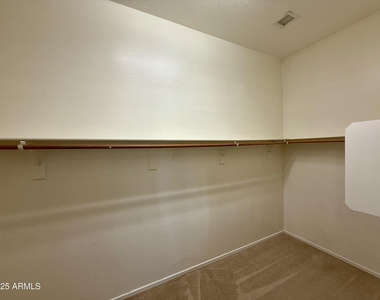 4601 W Moss Springs Road - Photo Thumbnail 15