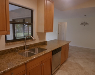 376 La Mancha Avenue - Photo Thumbnail 2