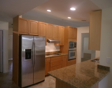 376 La Mancha Avenue - Photo Thumbnail 15