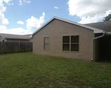 376 La Mancha Avenue - Photo Thumbnail 10