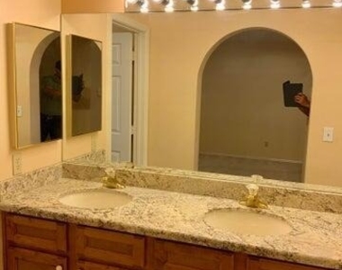 14222 N 23rd Street - Photo Thumbnail 7