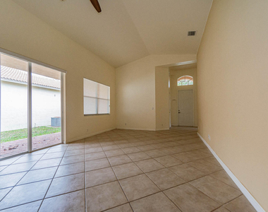 5717 Spanish River Road - Photo Thumbnail 7