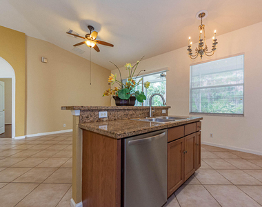 5717 Spanish River Road - Photo Thumbnail 12